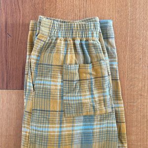 UO Yellow and Blue Plaid Cargo Pants ~ Size M